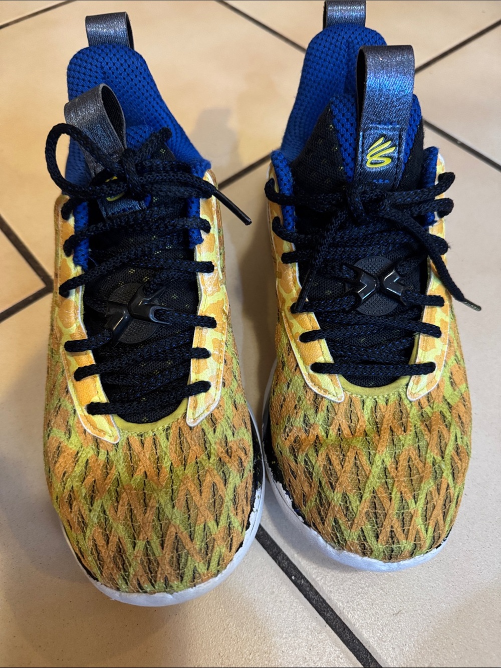 Under Armour Kids shoes are the Curry Brand Curry Flow 10 "Double bang
